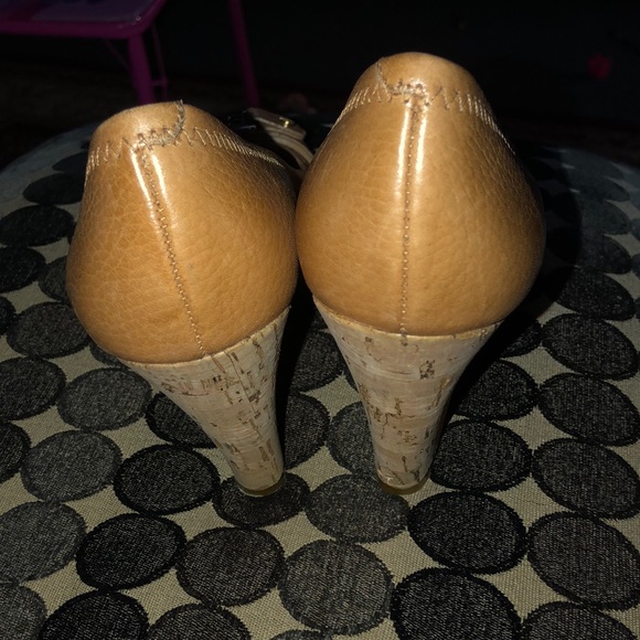 Tory Burch - Picture 3 of 6